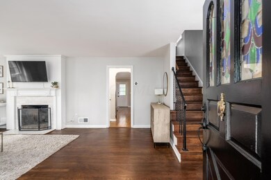 256 E Schreyer Place, Columbus, OH 43214 - photo 6