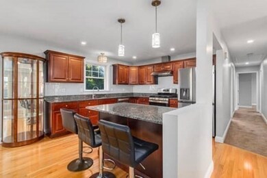 27 Sullivan St, Attleboro, MA 02703 - photo 5