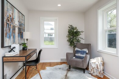 1226 N Webster St, Naperville, IL 60563 - photo 4