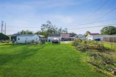 1324 10th St NW, Cedar Rapids, IA 52405 - photo 5