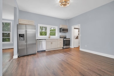 44 Summer St, Norwich, CT 06360 - photo 2