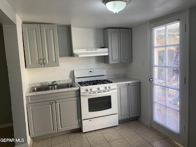3111 Durazno Ave unit Rear, El Paso, TX 79905 - photo 4
