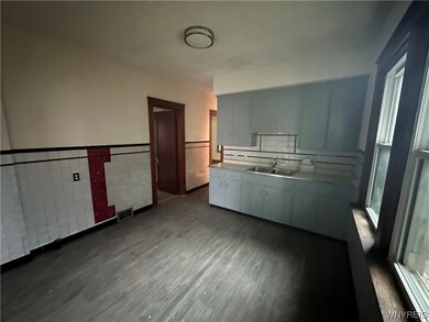 2764 Niagara St unit Lower, Niagara Falls, NY 14303 - photo 6