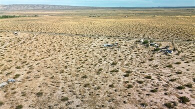 10313 Lake Rd, Cantil, CA 93519 - photo 5