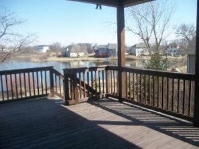 9201 Wright St, Merrillville, IN 46410 - photo 4