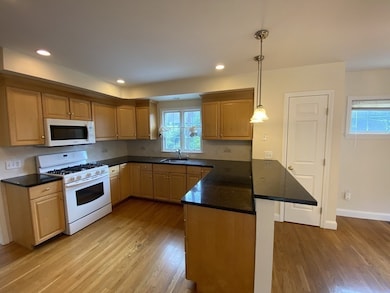 378 Washington St unit 378, Winchester, MA 01890 - photo 6