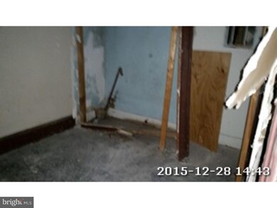 527 Erie St, Camden, NJ 08102 - photo 3