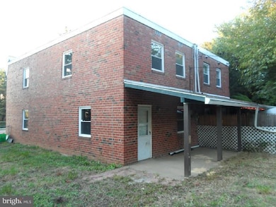 656 W Brookdale St, Allentown, PA 18103 - photo 2