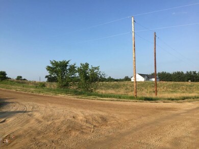 4607 16th St, Dorr, MI 49323 - photo 2