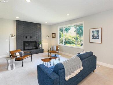 2437 Debok Rd, West Linn, OR 97068 - photo 4