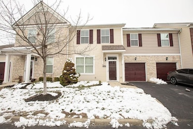 1656 Nature Dr unit 22, Grove City, OH 43123 - photo 4