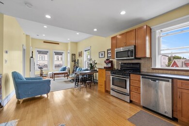 20 Village St unit 3, Somerville, MA 02143 - photo 2