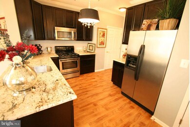 8938 Milford Haven Ct unit 38A, Lorton, VA 22079 - photo 5