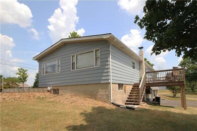 1692 County Line Rd, Bechtelsville, PA 19505 - photo 2