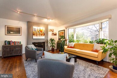 4625 N Dittmar Rd, Arlington, VA 22207 - photo 6