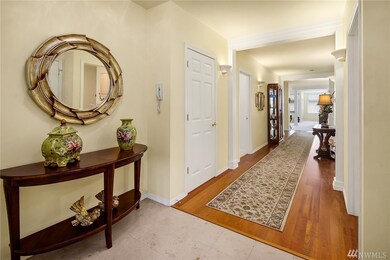 546 Walnut St unit 202, Edmonds, WA 98020 - photo 3
