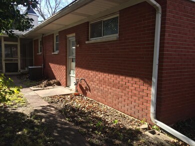 103 S Alton St, Freeburg, IL 62243 - photo 3