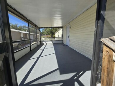 8750 Symmes Rd unit 132, Gibsonton, FL 33534 - photo 5