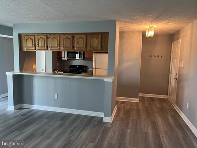 901 Cedar Crest Ct unit F, Edgewood, MD 21040 - photo 3