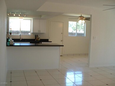 Kitchen Dinette Area