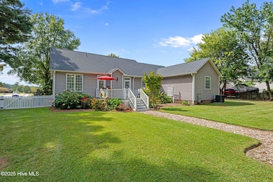 213 Barrington Way, New Bern, NC 28562 - photo 3