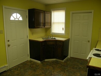 908 Elm St, Bethlehem, PA 18018 - photo 6