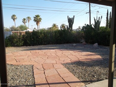 4602 E 14th St, Tucson, AZ 85711 - photo 4