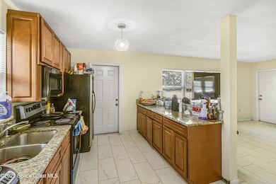 20_1107Bristol209_mls
