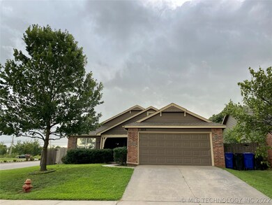 2815 N 22nd St, Broken Arrow, OK 74012 - photo 3