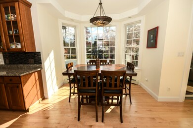 Eat-In Kitchen