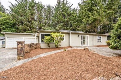 1719 SW Fleet Ave, Lincoln City, OR 97367 - photo 2