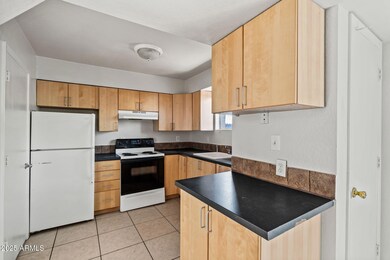 1742 E Pepper Cir unit 2, Mesa, AZ 85203 - photo 7