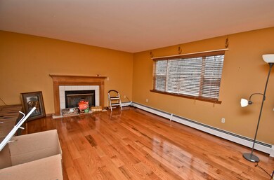 208 Annette Marie Dr, Long Pond, PA 18334 - photo 5