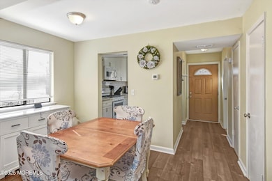 04-Dining Room