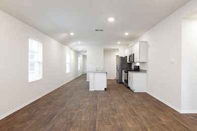 136 Granary Dr, Uhland, TX 78640 - photo 5