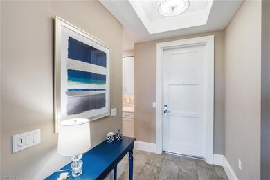 Foyer/Entry Way