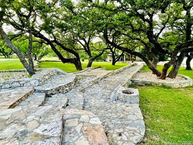 20144 High Bluff Rd, Helotes, TX 78023 - photo 5