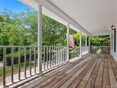 67 Chestnut Ln, Hendersonville, NC 28792 - photo 4