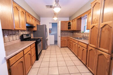 11416 Haney Rd, Socorro, TX 79927 - photo 5