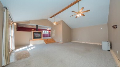 Family room w/ gas monitor heater