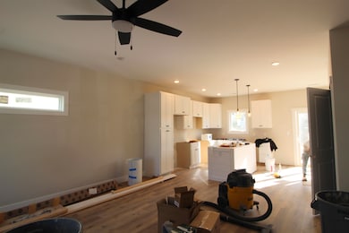 385 Effinger St, Harrisonburg, VA 22802 - photo 2