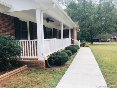 204 Heritage Rd, Statesville, NC 28625 - photo 6