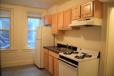 466 Broadway unit 5, Chelsea, MA 02150 - photo 3