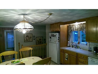 40 Elmbrook Dr, Warwick, RI 02889 - photo 3