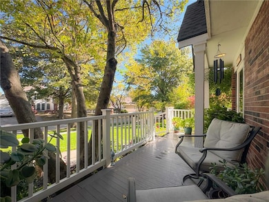 15725 W Locust St, Olathe, KS 66062 - photo 4