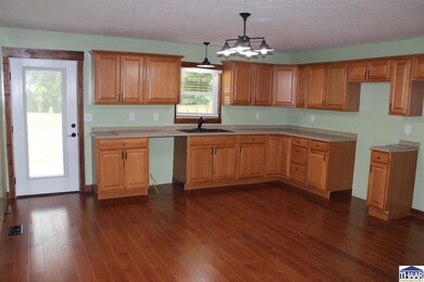 306 E South St, Center Point, IN 47840 - photo 5