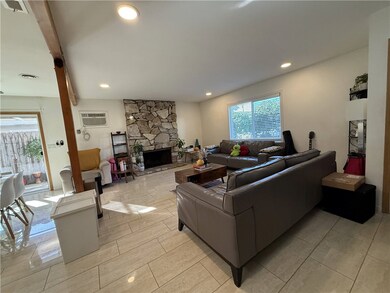 7672 Amazon Dr unit 1, Huntington Beach, CA 92647 - photo 3