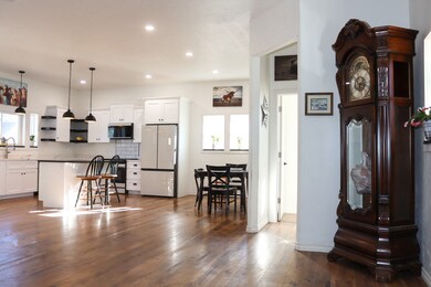 115 4th Ave SW, Choteau, MT 59422 - photo 6