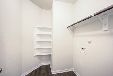 20106 Wade Hampton Dr, Cleveland, TX 77327 - photo 2