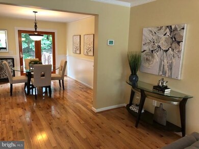 752 Leister Dr, Lutherville Timonium, MD 21093 - photo 4